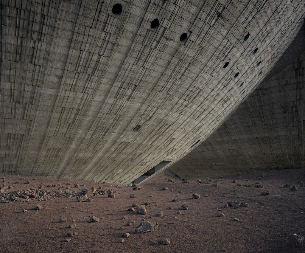 David de Beyter - Flying Saucer - 2010 (photo via Festival Circulation)