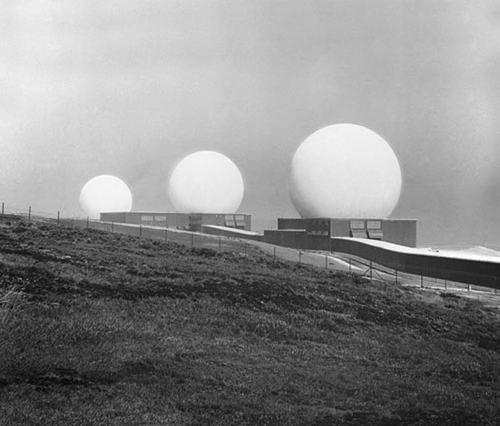 David de Beyter - Radomes iii - 2010 (photo via Festival Circulation)
