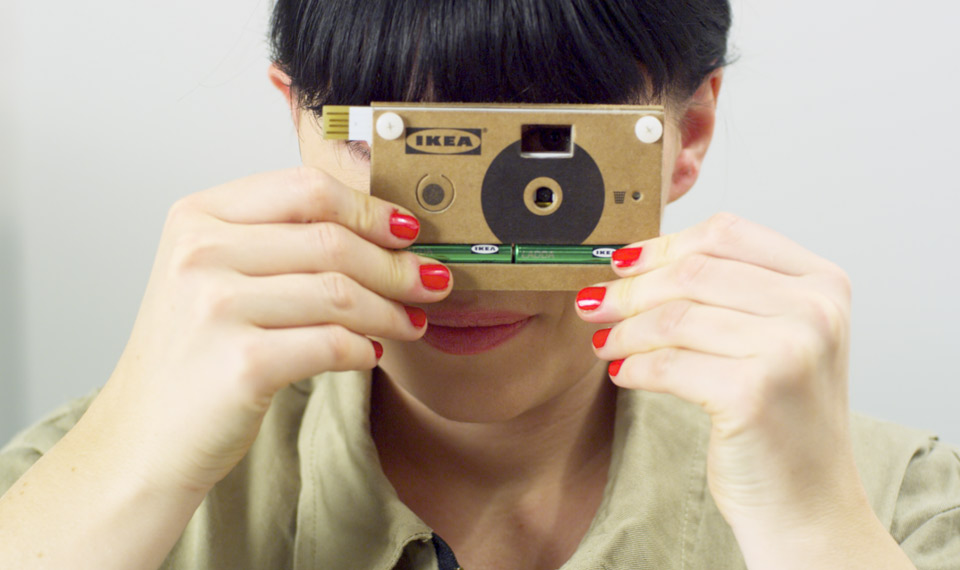 how to hold the Knäppa Camera right...