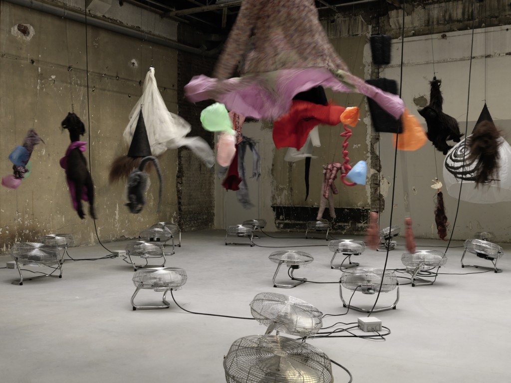 Vues de l’exposition - La Triennale, Intense Proximité - Palais de Tokyo (Paris). Photo by André Morin.