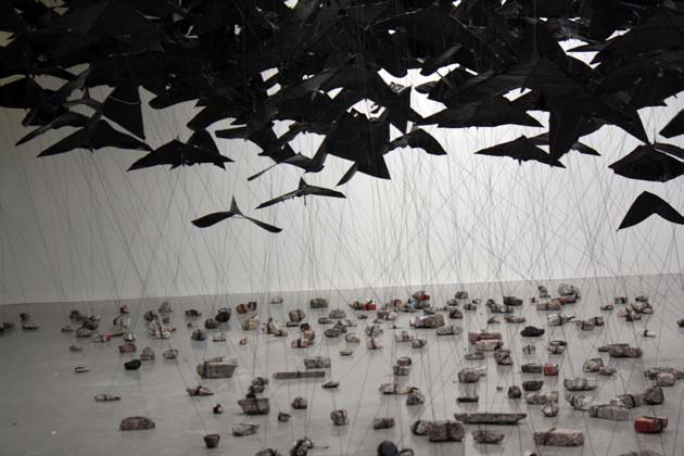 Arturo Hernández Alcázar - Black Kites (Bird of ill omen), 2010-2012 - Image courtesy of Galerie Dukan)