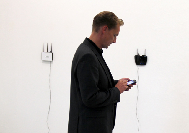 Aram Bartholl 1