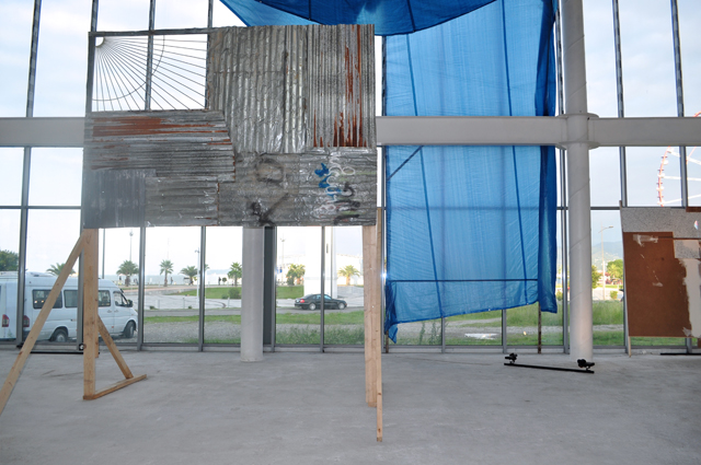 Jesse Darling + Takeshi Shiomitsu, Same Same (2014) @ CAC41N:41E install view. 'Flag'. Courtesy the artists.