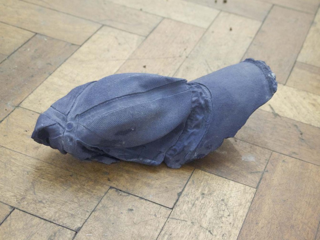 Menna Cominnetti, Woozee (2015) @ Lima Zulu. Courtesy the artist.