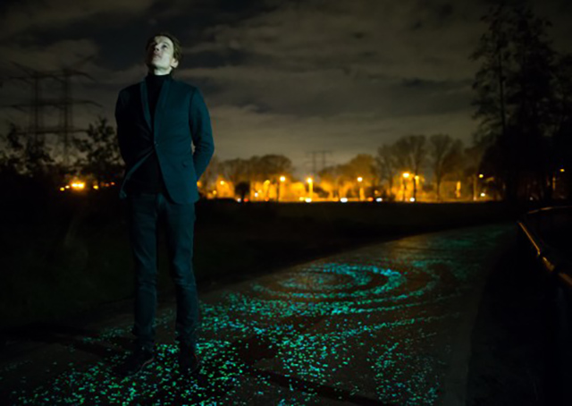 Artist-Portrait-Roosegaarde1-570x379