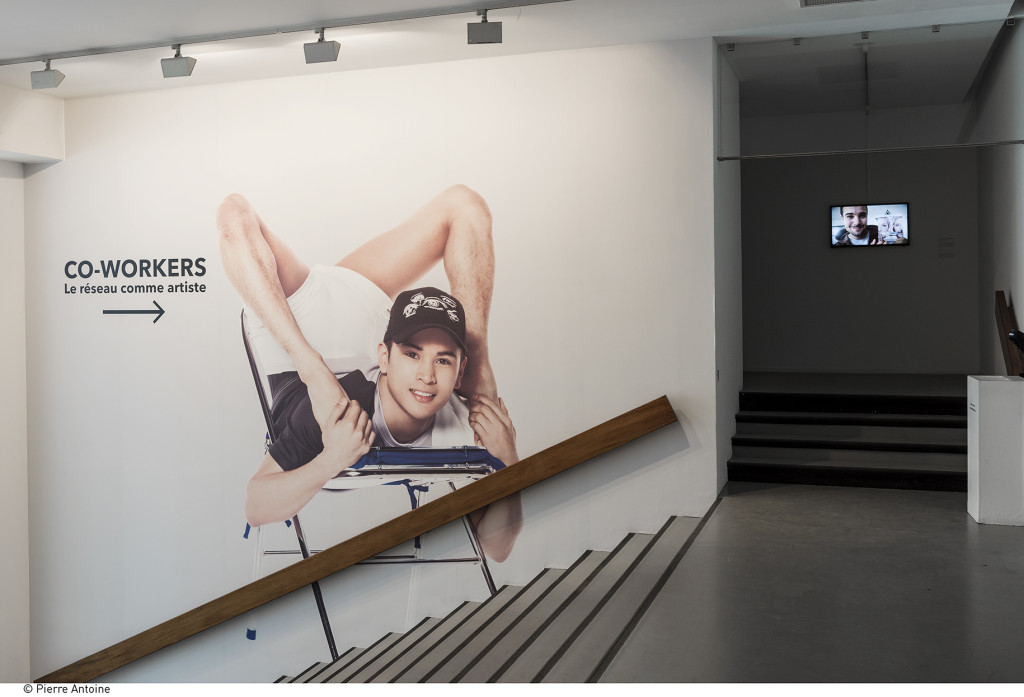 Co-Workers – Network as Artist (2015). Exhibition view. Courtesy Musée de l’Art Moderne de la Ville de Paris.