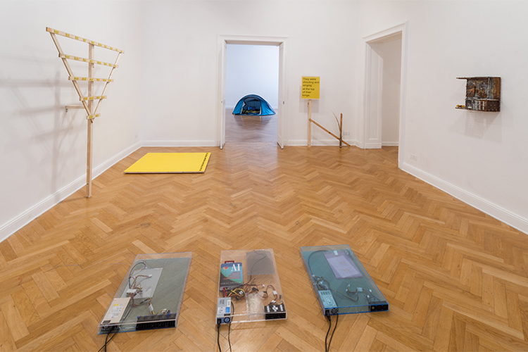Abjects (2015). Exhibition view. Photo by Ben Busch. Courtesy Import Projects, Berlin.