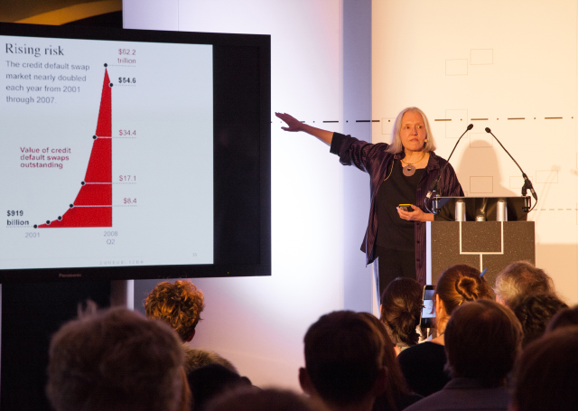 Saskia Sassen @ the Transformation Marathon (2015). Photo by Manuela Barczewski. Courtesy Serpentine Galleries, London.