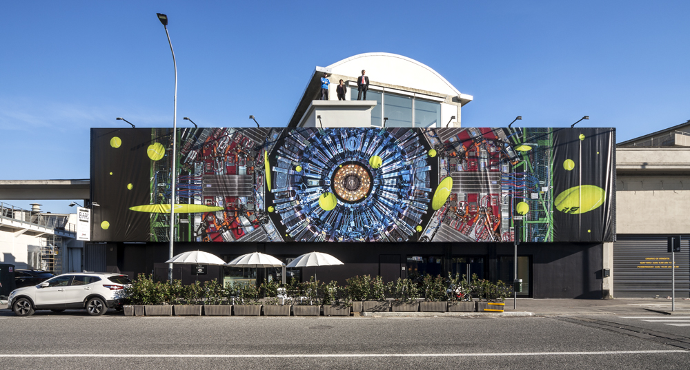 Luca Pozzi, 'Wilson Tour Majestic' (2015) @ Artissima. Courtesy the artist.