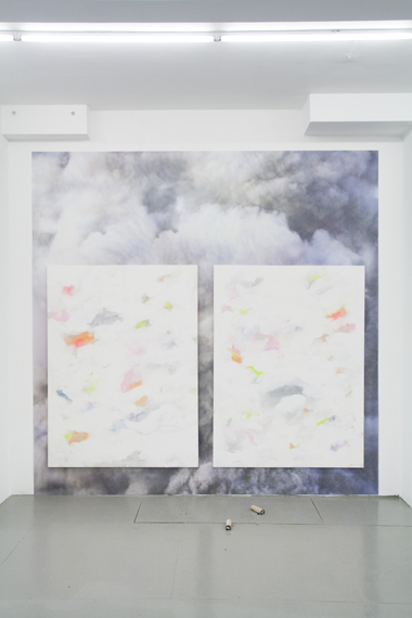 Cory Scozzari, 'Crossfire or five years old following behind you at the beach' (2014). Courtesy Boetzelaer|Nispen.
