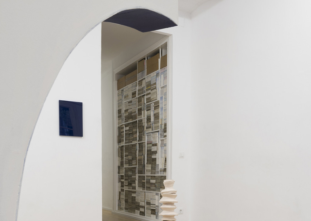Teresa Solar Abboud, The night is dark enough for us to see it (2015) Exhibition view. Corutesy The Green Parrot, Barcelona.