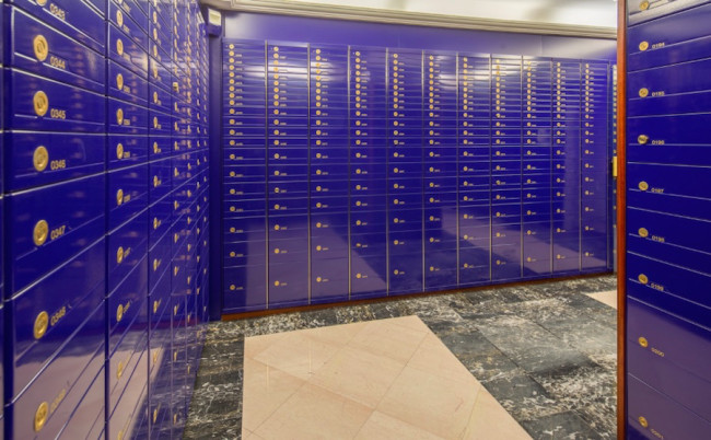 Safety Deposit Box, event image (2016). Courtesy Lock Up International.
