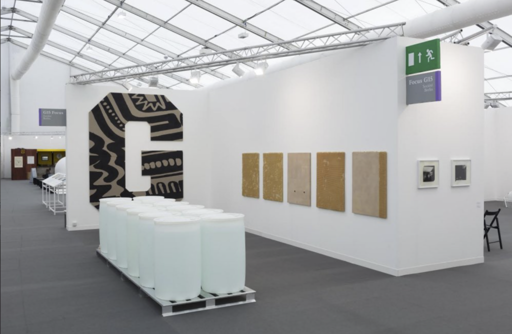 Sean Raspet, 'O=C(OCCC(C)C)C, 2014, isoamyl acetate*' @ Frieze 2014. Courtesy Société, Berlin.