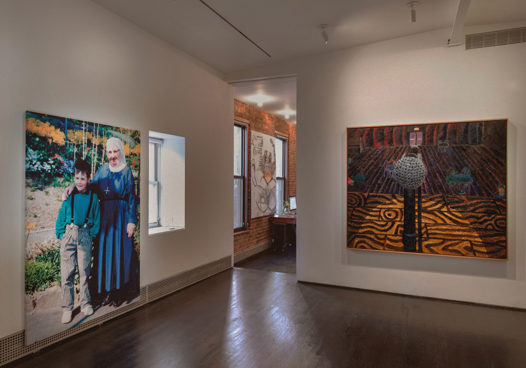 I Pledge Allegiance (2016) @ On Stellar Rays. Exhibition view. Photo by Adam Reich. Courtesy km temporaer.