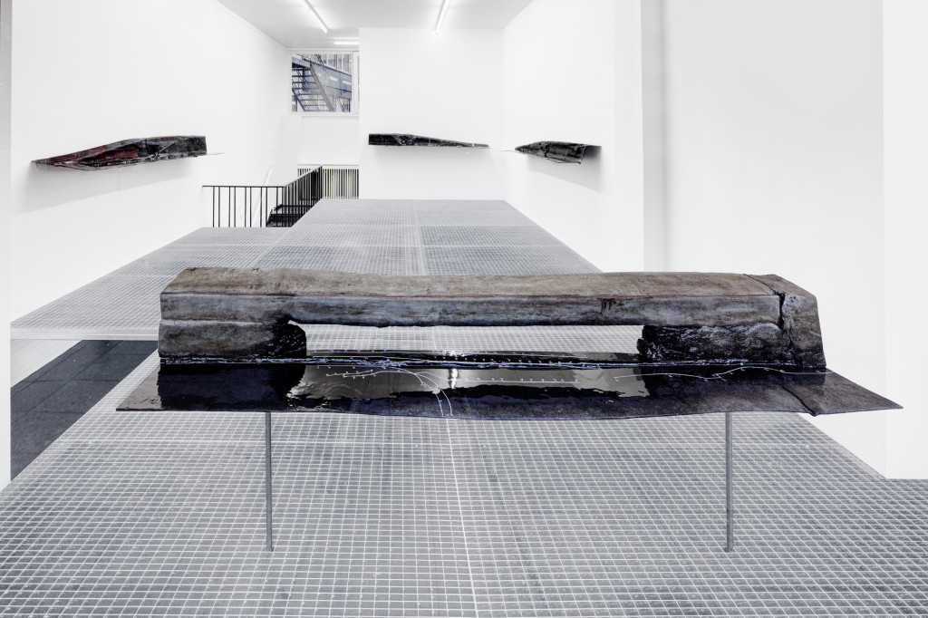 Cooper Jacoby, Stagnants (2016). Installation view. Courtesy Mathew Gallery, Berlin.