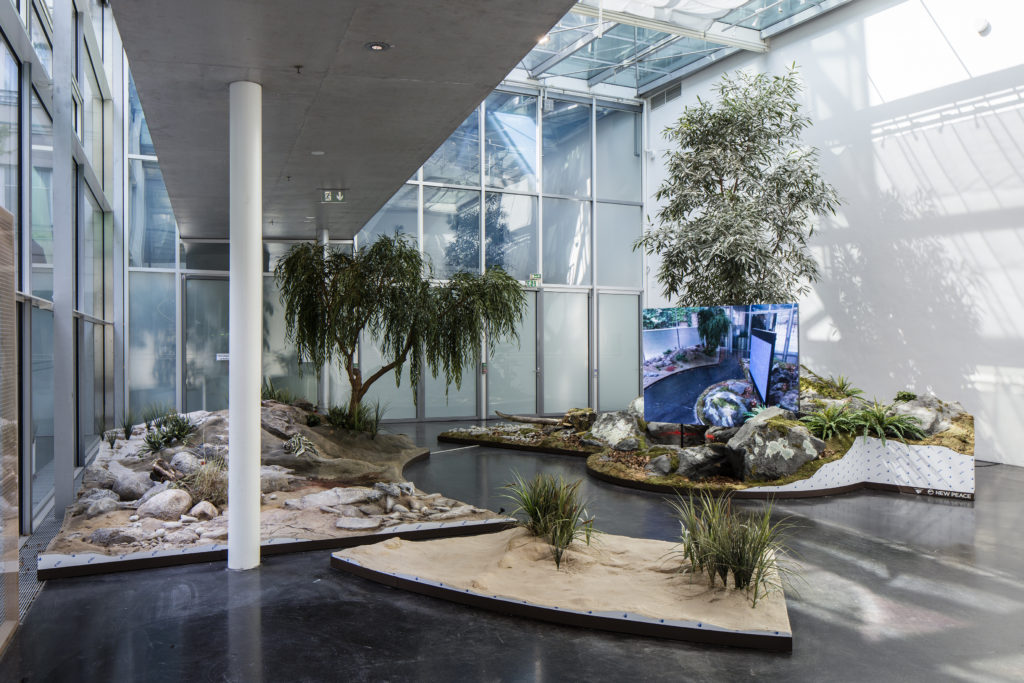 Timur Si-Qin, 'A Reflected Landscape' (2016) @ 9th Berlin Biennale for Contemporary Art. Installation view. Photo by Tim Ohler. Courtesy the artist, Société, Berlin + Studio Ramos.