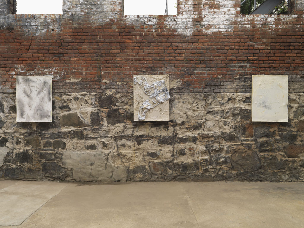Loney Abrams + Johnny Stanish, 'au natural' (2016). Courtesy the artists + Knockdown Center, New York.
